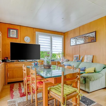 Mignon Petit Chalet 40m Dans Un 度假居