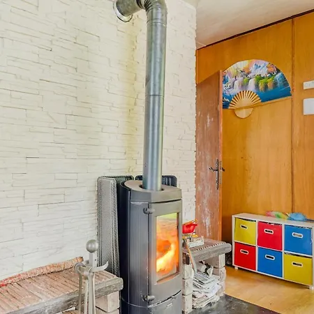 Mignon Petit Chalet 40m Dans Un 度假居